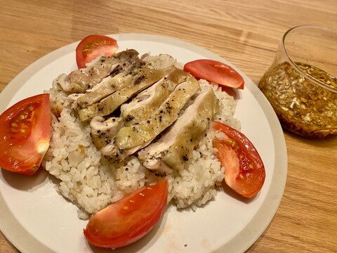 炊飯器で炊くだけ♪香味だれで♪柔らか鶏肉と生姜ご飯